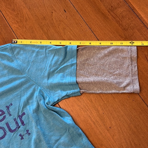 Under Armour three quarter sleeve tshirt - Picture 7 of 9